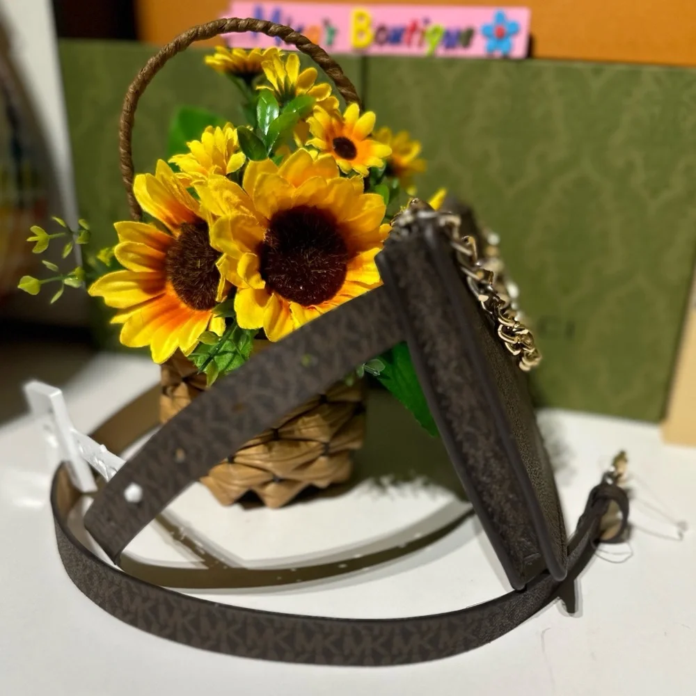 🆕MICHAEL KORS Large BELT BAG